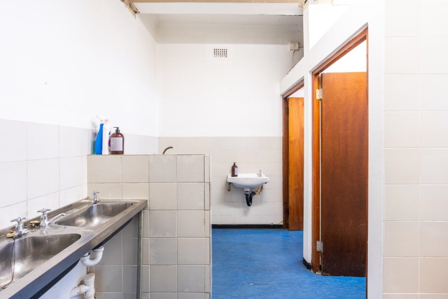 To Let commercial Property for Rent in De Waterkant Western Cape
